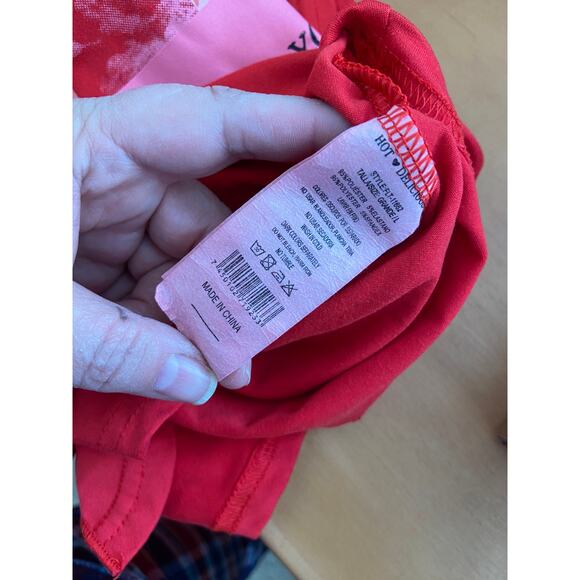 Women's Hot & Delicious Red Celebrate Diversity T-Shirt Tie in Front Large - Picture 7 of 11